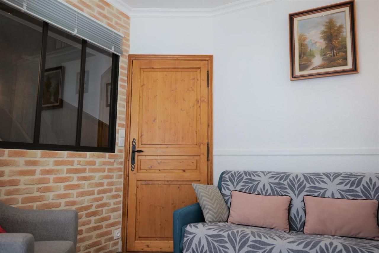 Maison Avec Patio Dans Le Centre Historique Villa แตร์ราส์ซง ภายนอก รูปภาพ