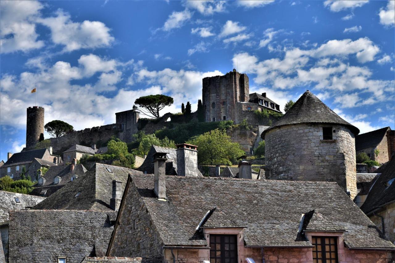 Maison Avec Patio Dans Le Centre Historique Villa แตร์ราส์ซง ภายนอก รูปภาพ
