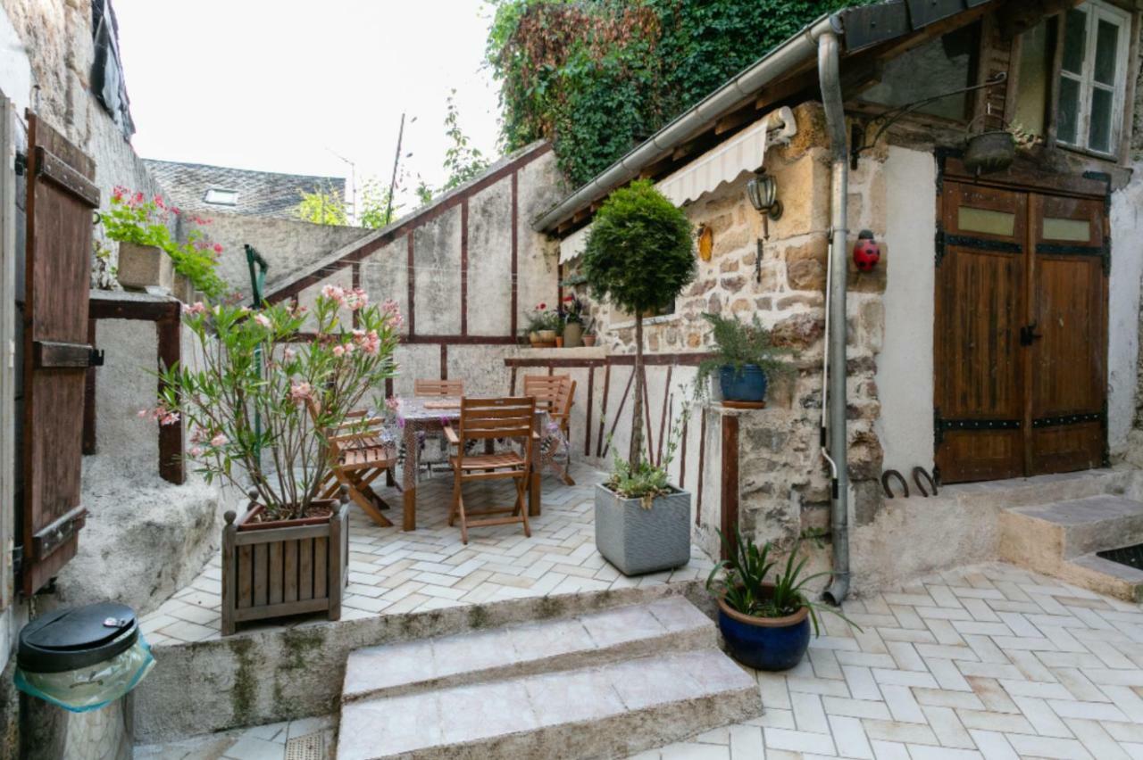 Maison Avec Patio Dans Le Centre Historique Villa แตร์ราส์ซง ภายนอก รูปภาพ